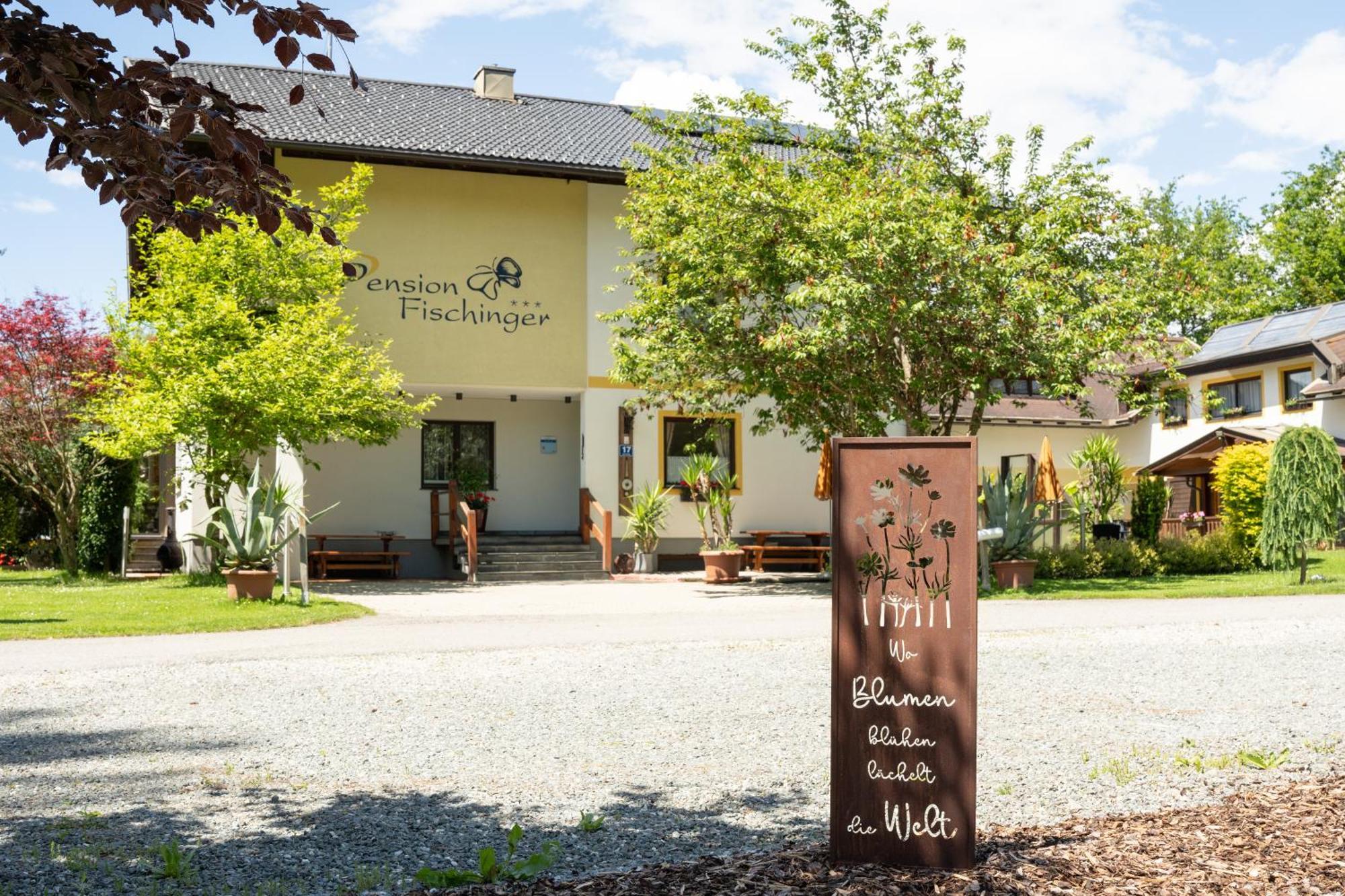 Pension Fischinger Feldkirchen in Kärnten Exterior photo